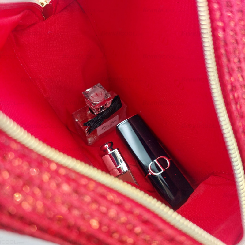 กระเป๋าดาวสีแดง Dior